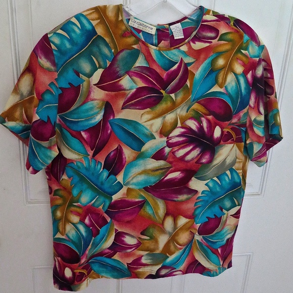 Liz Claiborne Tops - Liz Claiborne women's multicolored short sleeved blouse 100% silk size 4